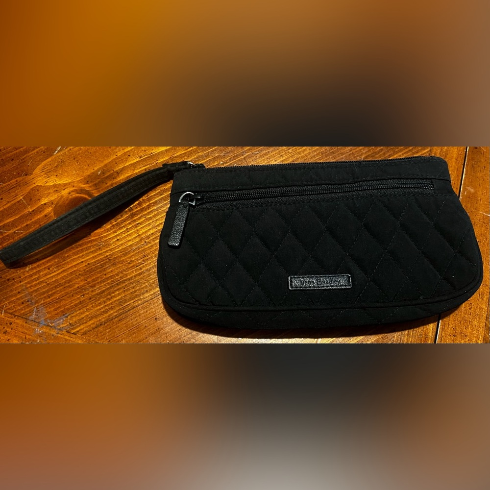 Vera Bradley Black Quilted Wristlet Zipper Wallet Clutch Black Interior Preppy